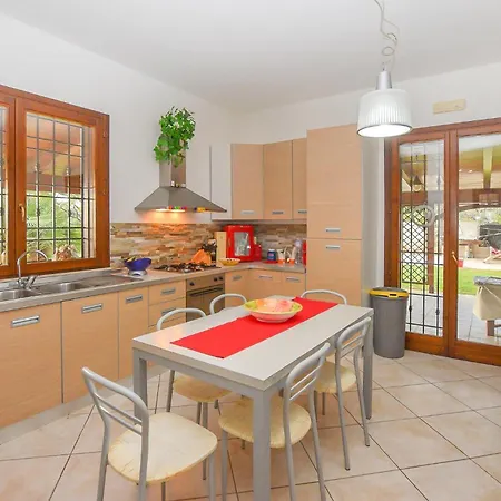 4 Bedroom Pet Friendly In Semesterbostad Scicli